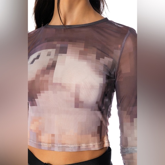 NEW- AKIRA HIDDEN IMAGES MESH LONG SLEEVE TOP - Picture 5 of 7
